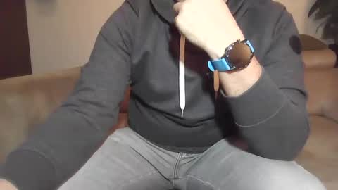 Sole Obedient online show from December 14, 8:05 pm