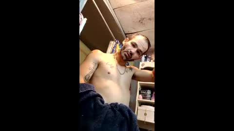 Ellis online show from May 2, 12:57 am