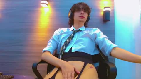 ethan online show from April 2, 1:41 pm