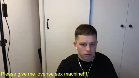 st1vemaster01 online show from March 24, 3:06 pm