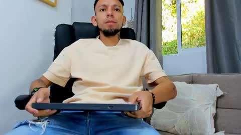 Steban online show from May 20, 12:12 pm