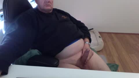 stiffyman55 online show from July 28, 3:47 am