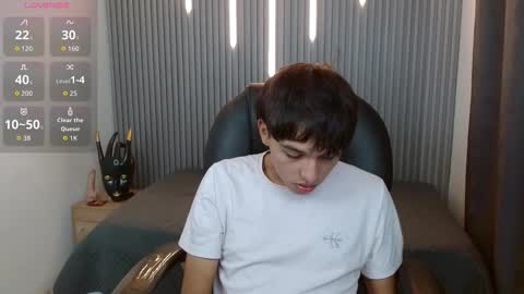 Stiwen online show from March 18, 10:02 pm