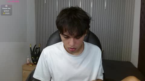 Stiwen online show from April 9, 1:17 pm