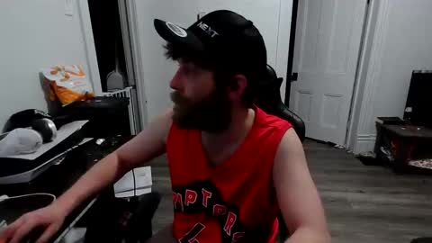 stonedpanda77 online show from February 16, 1:47 am