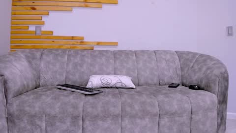 Angel online show from December 20, 1:43 pm