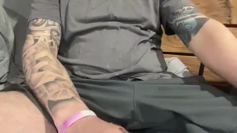 stroking33again online show from April 11, 4:10 pm