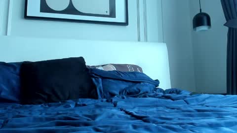 Strong Arni online show from April 10, 7:04 am