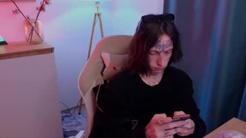 Eric online show from April 15, 4:29 pm