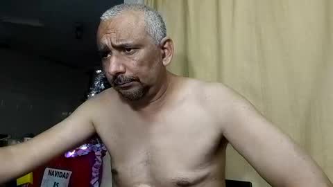 sweetcuervo independent model online show from December 21, 4:09 am