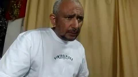 sweetcuervo independent model online show from December 29, 5:21 am