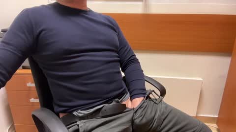 Sebastian online show from January 3, 4:48 pm