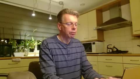 Tall daddy online show from November 21, 5:45 pm