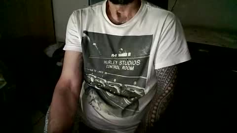 tarado_skype_cam online show from December 22, 5:26 am