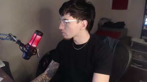 tattedtoyabuser online show from March 11, 3:35 am