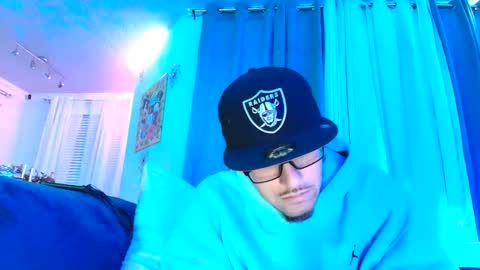 tempsnasty online show from February 25, 10:05 am