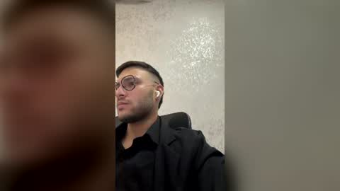 Andres long online show from June 16, 8:11 pm