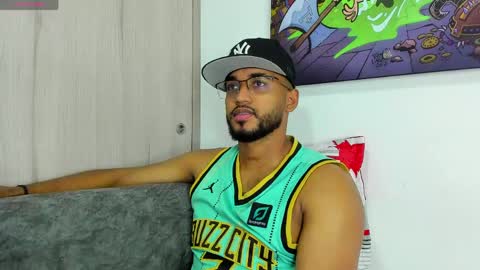 theblack_frank online show from April 29, 2:11 pm