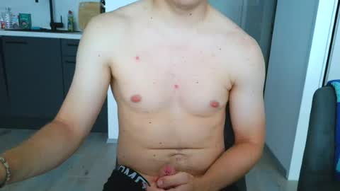 thecuteguy144949 online show from July 30, 2:16 pm