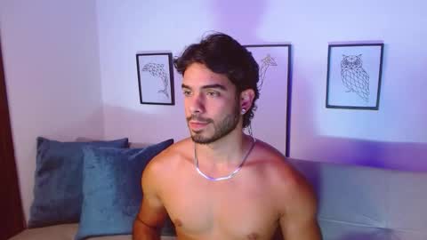 thomas_spellman online show from December 14, 2:18 am