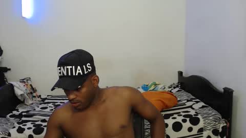 titoway07 online show from December 22, 9:12 pm