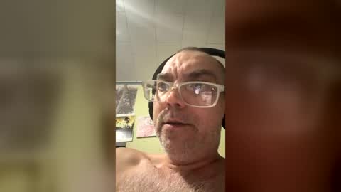 toddpascoe77 online show from June 18, 9:14 am