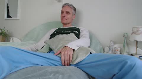 Daniel Bisexual uncut 20cm online show from January 25, 8:00 am