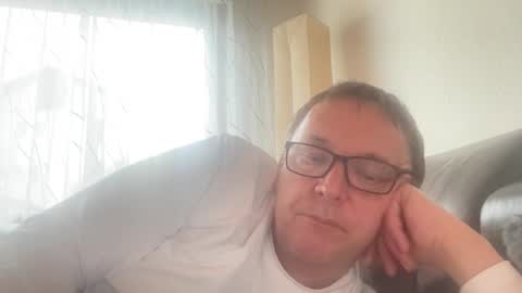 Tom online show from May 15, 4:26 pm
