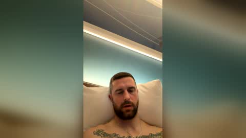 tom_uk1 online show from March 23, 9:43 pm