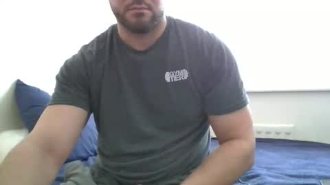 tommyy19901 online show from November 9, 10:52 am