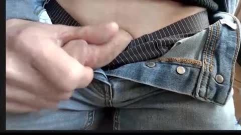 Tom online show from March 29, 9:42 am