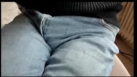 Tom online show from October 15, 2:13 pm