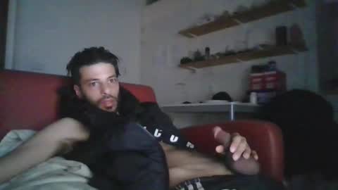 triestjoe online show from March 31, 1:40 am