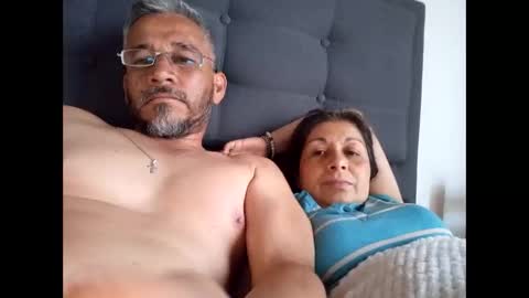 Tropicosoleado online show from June 6, 10:38 pm