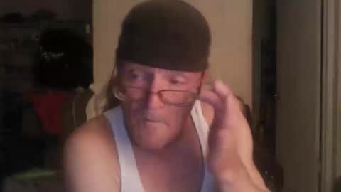 unclemuff online show from March 9, 11:15 am