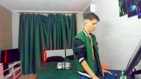 Alex online show from November 6, 8:01 pm