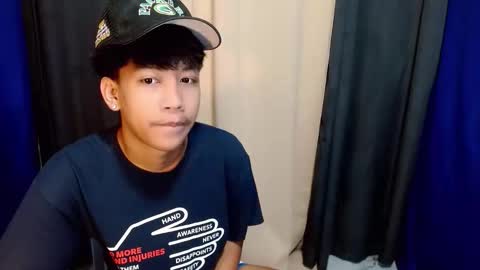 urhardfucker_joseph online show from June 1, 11:54 am