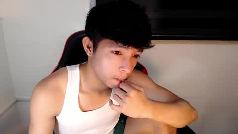 Ethan online show from July 18, 11:54 pm