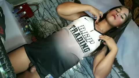 urhotfucker_eric online show from June 12, 1:53 pm