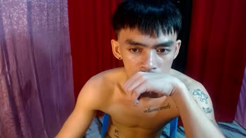 urhunky_boy online show from May 26, 9:05 am