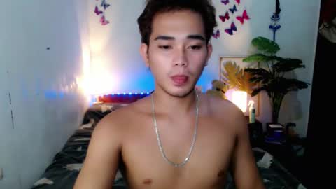 urpinoy_cummer online show from May 21, 1:48 pm