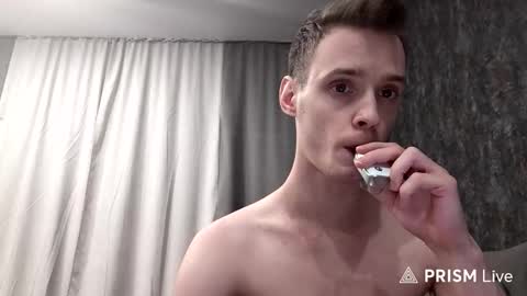 Nick online show from February 6, 1:35 am