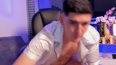 ValentinoCerati online show from February 25, 11:00 am