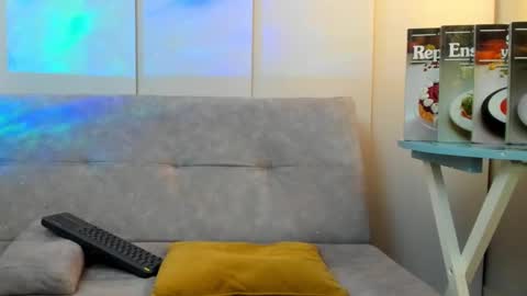 ValentinoCerati online show from January 14, 3:32 am