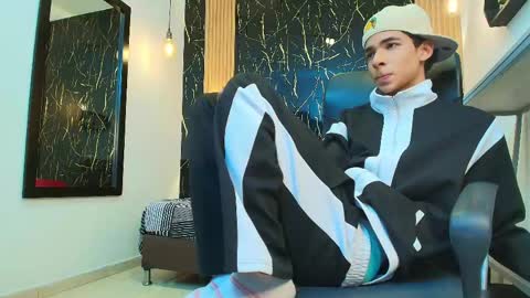 VALERIO  online show from May 6, 2:56 am