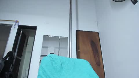 venuss_03 online show from July 19, 6:30 am