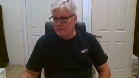 viper654321 online show from June 14, 8:05 am