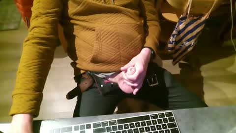 Flyer77 online show from March 23, 10:38 pm