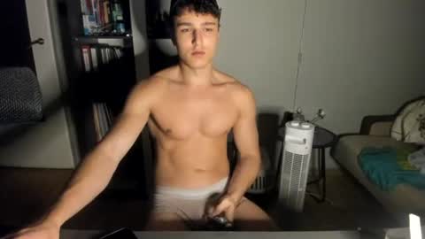 wee_willy_winky online show from July 14, 11:33 pm