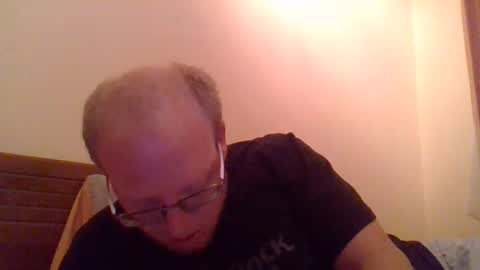 Whispersindark online show from May 16, 2:20 am